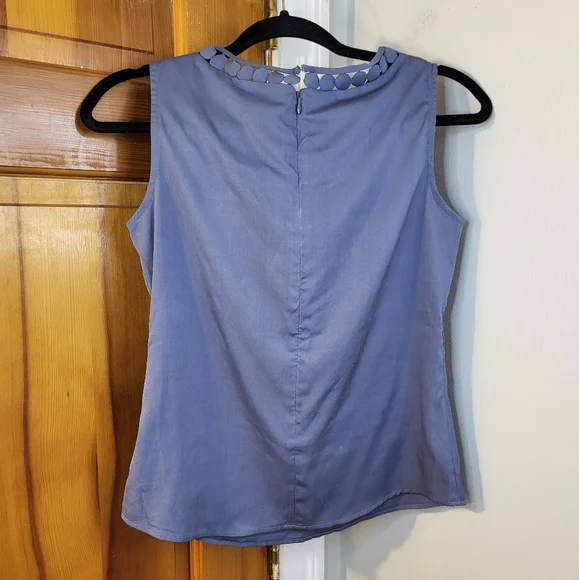 Banana Republic Women's Sleeveless Business Casual Top - Picture 5 of 10